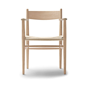 Carl Hansen Wegner CH37 Shaker Arm Chair Oak White Oil Front