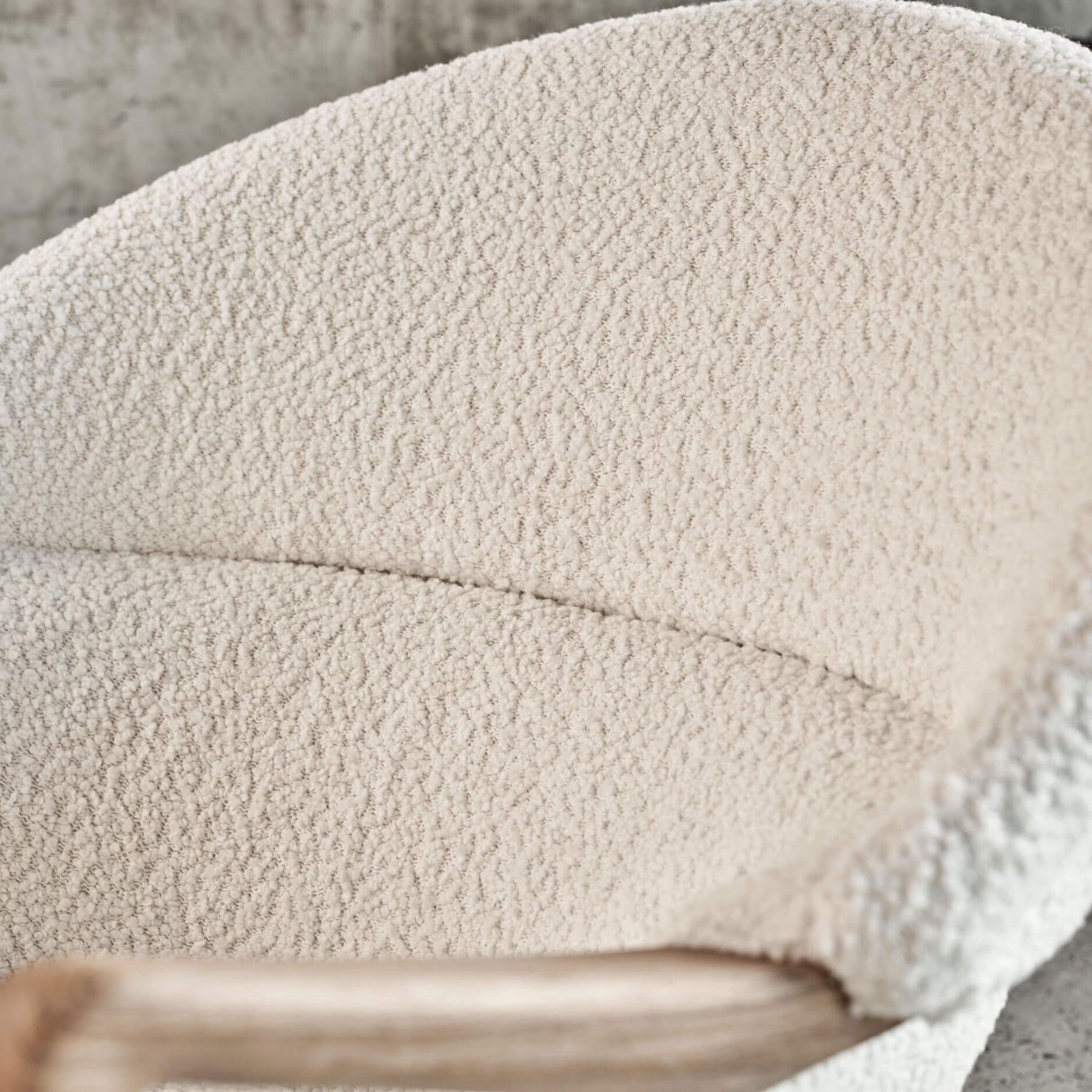 Eikund UnFluffy Lounge Chair Back Detail kvadrat ELLE 0200